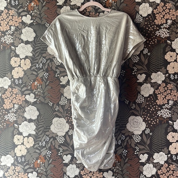 NWOT About Us Eve Metallic Mini Dress size small - Picture 4 of 6